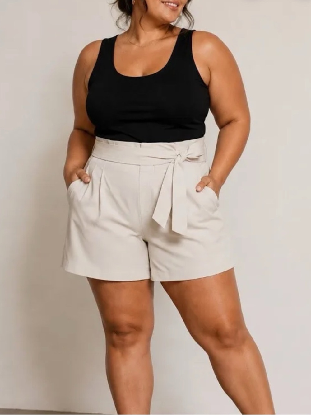 Athleta Skyline II Paperbag Belted High Rise Elastic Waist Shorts Size 4